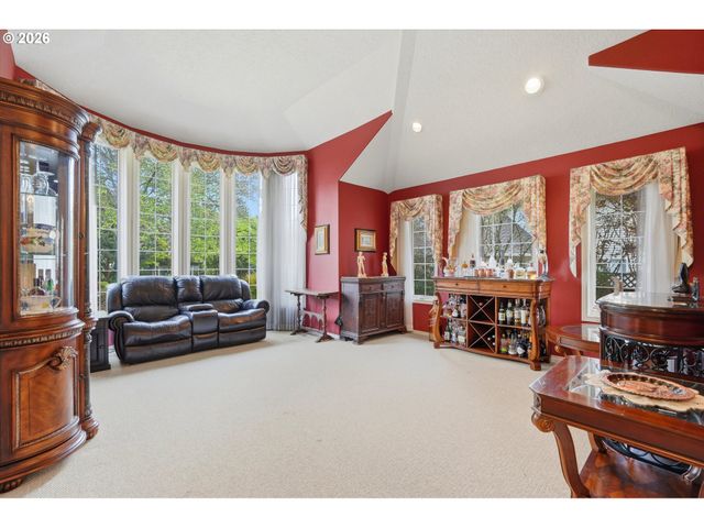 14234 Nw LAKESHORE Ct, Portland, OR 97229