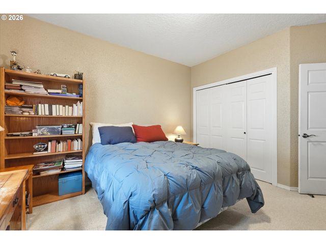 14234 Nw LAKESHORE Ct, Portland, OR 97229