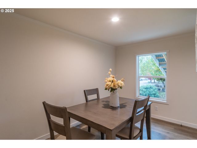 408 WHIPPLE Ave, Drain, OR 97435