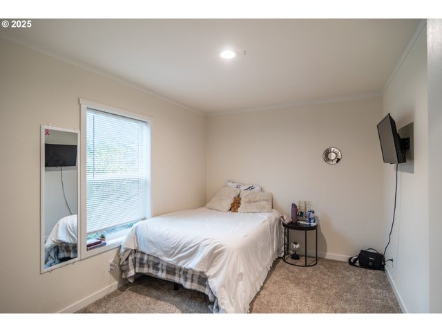 408 WHIPPLE Ave, Drain, OR 97435