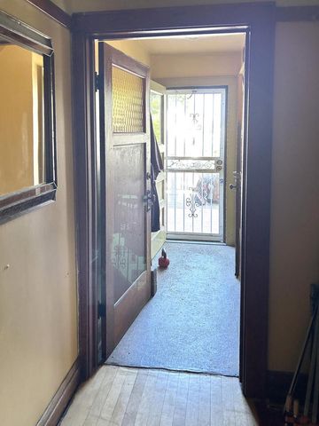 2730 N Weil STREET, Milwaukee, WI 53212