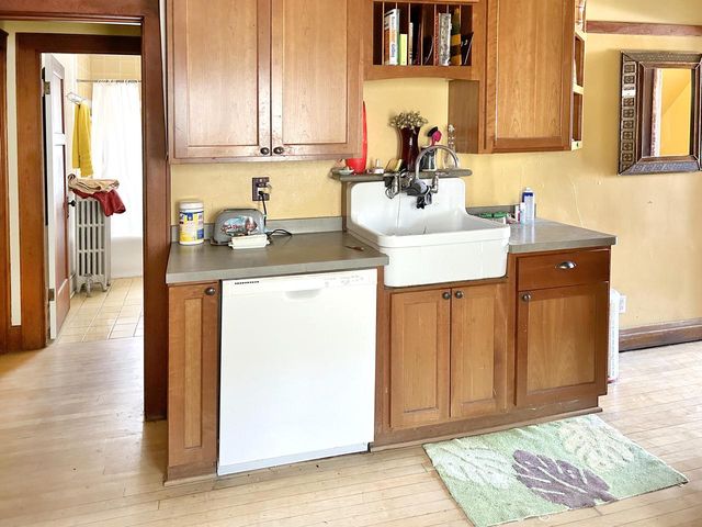 2730 N Weil STREET, Milwaukee, WI 53212