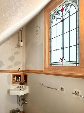 2730 N Weil STREET, Milwaukee, WI 53212