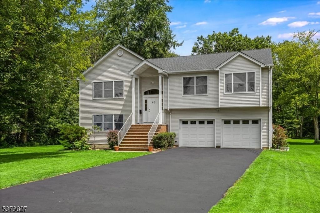43 Kuntz Avenue, Berkeley Heights Twp., NJ 07922