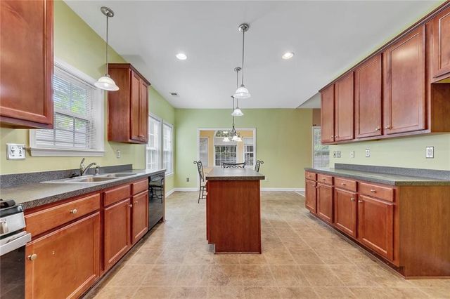 5003 Centennial Commons Drive NW, Acworth, GA 30102
