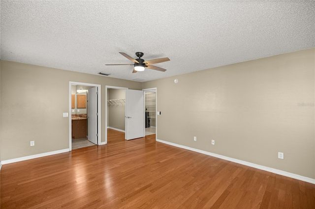 108 CHERRY BLOSSOM LANE, Lady Lake, FL 32159