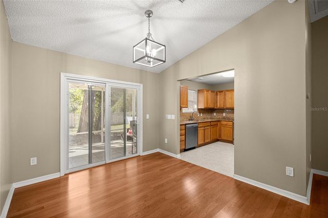 108 CHERRY BLOSSOM LANE, Lady Lake, FL 32159