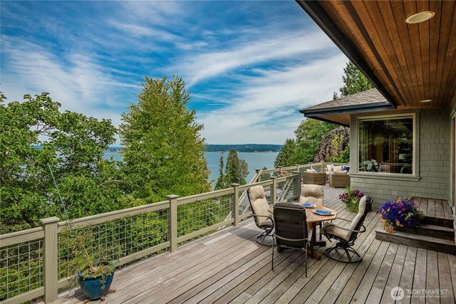 5454 Puffin Place, Blaine, WA 98230