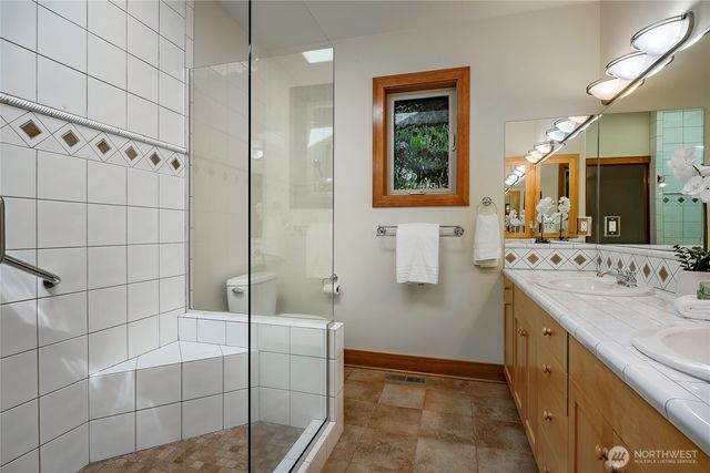 5454 Puffin Place, Blaine, WA 98230