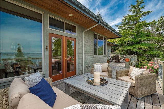 5454 Puffin Place, Blaine, WA 98230
