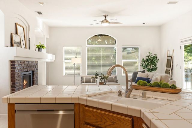 1681 Laporte, Roseville, CA 95747