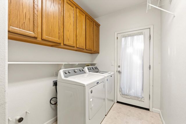 1681 Laporte, Roseville, CA 95747