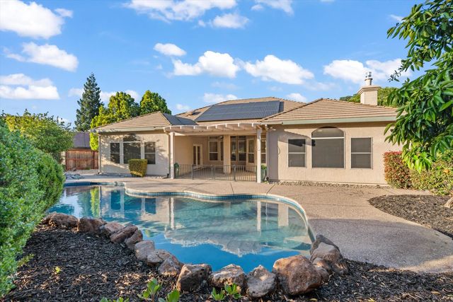 1681 Laporte, Roseville, CA 95747