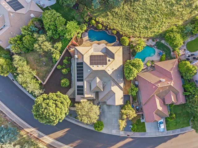 1681 Laporte, Roseville, CA 95747