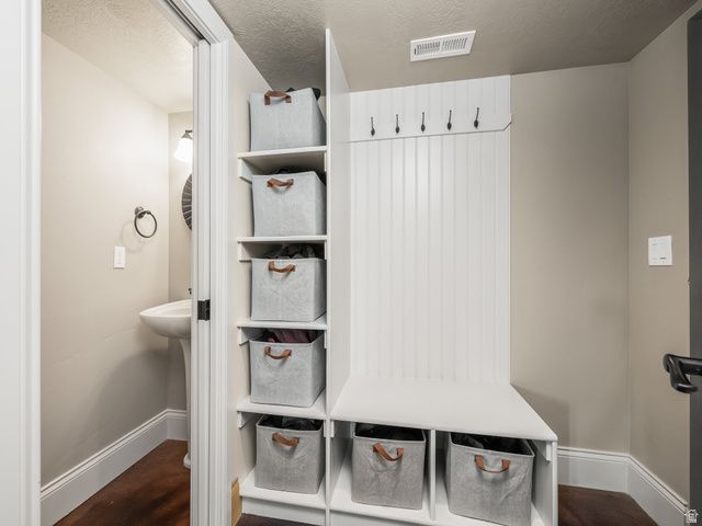 681 W 2760 N, Pleasant Grove, UT 84062