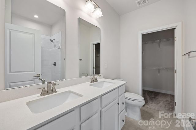 328 Yorkshire Drive, Charlotte, NC 28217