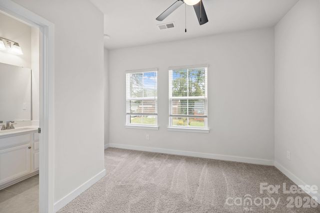 328 Yorkshire Drive, Charlotte, NC 28217