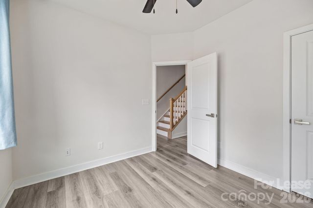 328 Yorkshire Drive, Charlotte, NC 28217