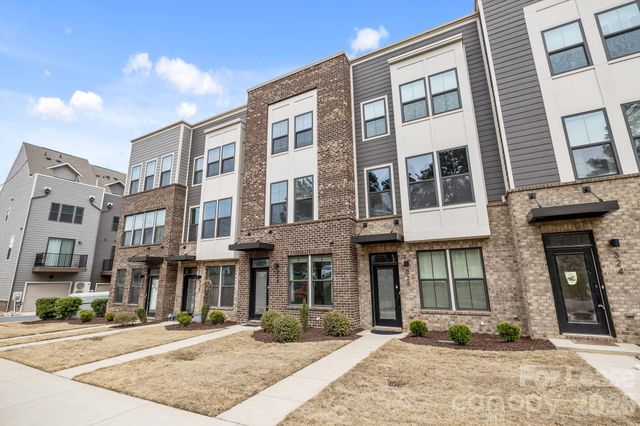 328 Yorkshire Drive, Charlotte, NC 28217