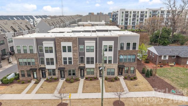 328 Yorkshire Drive, Charlotte, NC 28217