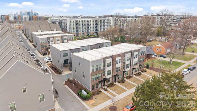 328 Yorkshire Drive, Charlotte, NC 28217