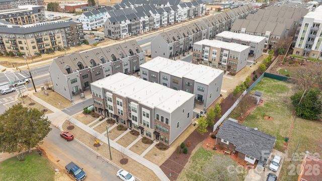 328 Yorkshire Drive, Charlotte, NC 28217