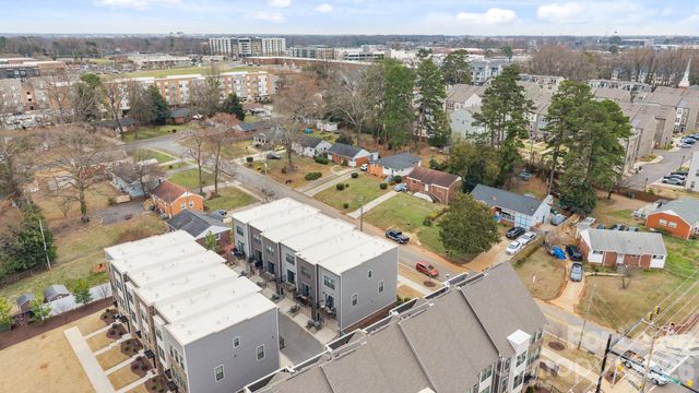 328 Yorkshire Drive, Charlotte, NC 28217