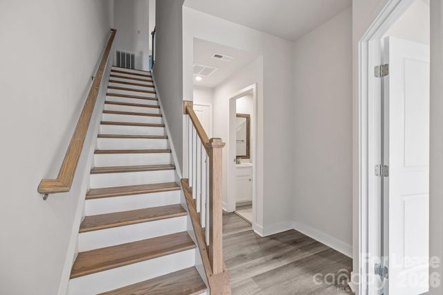 328 Yorkshire Drive, Charlotte, NC 28217