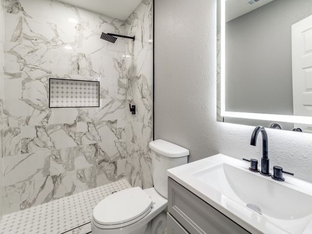 3924 Vanette Lane, Dallas, TX 75216