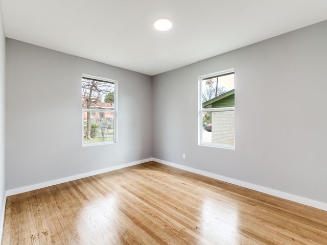 3924 Vanette Lane, Dallas, TX 75216