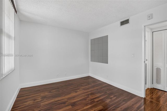 250 Jacaranda Dr 411, Plantation, FL 33324