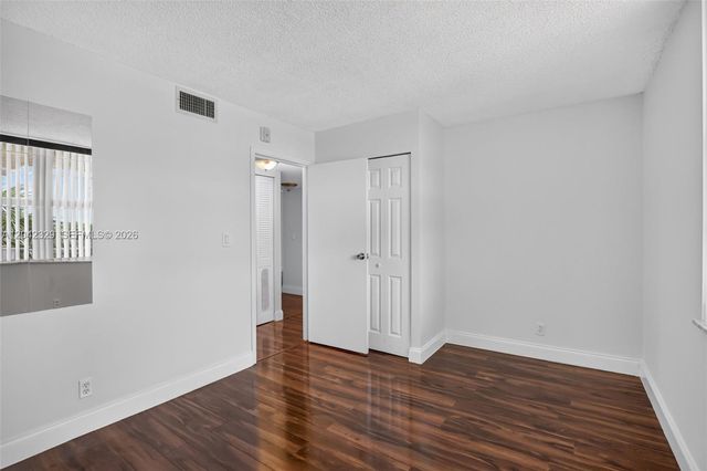 250 Jacaranda Dr 411, Plantation, FL 33324