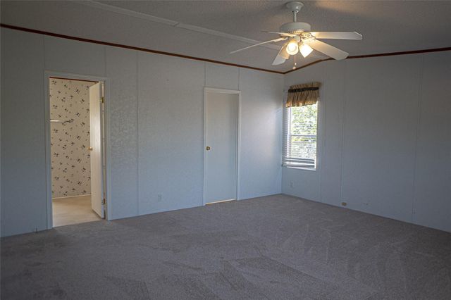 1149 Hart LN, Dripping Springs, TX 78620