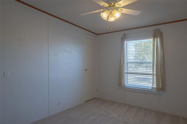 1149 Hart LN, Dripping Springs, TX 78620