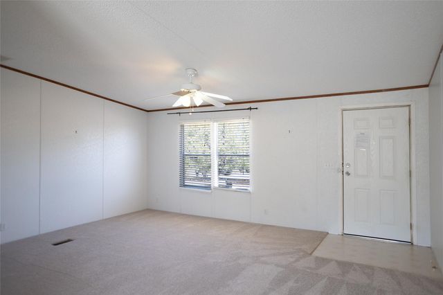 1149 Hart LN, Dripping Springs, TX 78620