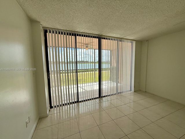 20850 San Simeon Way 105-5, Miami, FL 33179