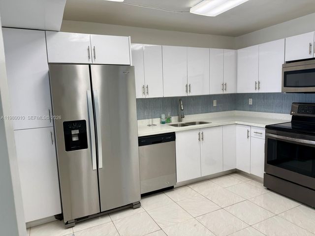 20850 San Simeon Way 105-5, Miami, FL 33179