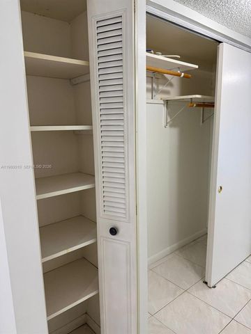 20850 San Simeon Way 105-5, Miami, FL 33179