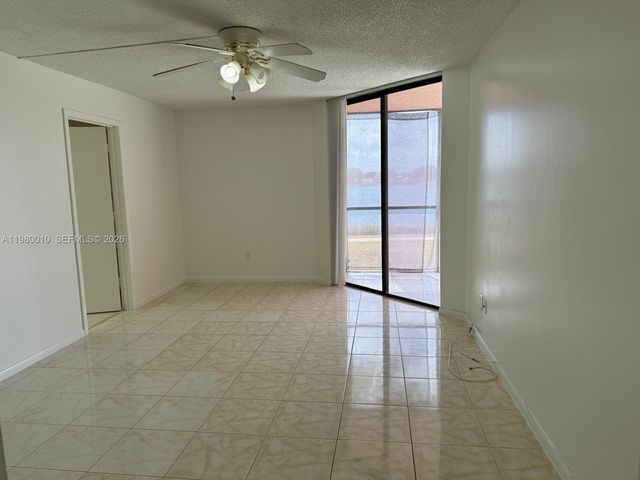 20850 San Simeon Way 105-5, Miami, FL 33179