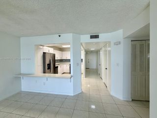 20850 San Simeon Way 105-5, Miami, FL 33179