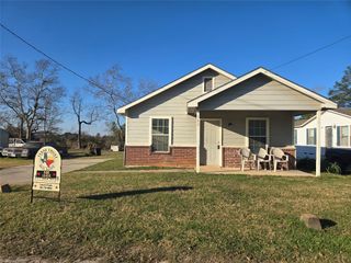 102 Wilson Street, Sealy, TX 77474