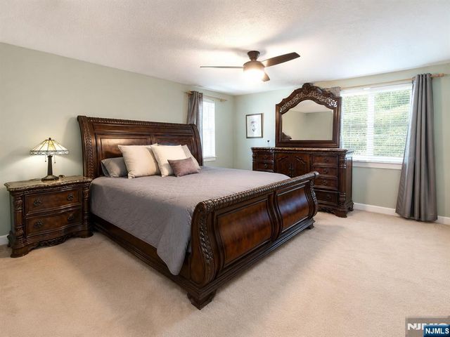 1016 Grace Terrace, Teaneck, NJ 07666