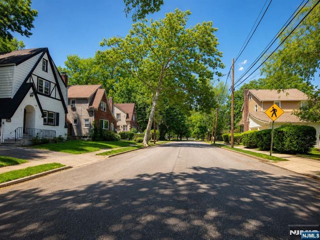 1016 Grace Terrace, Teaneck, NJ 07666