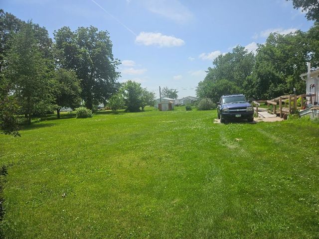 616 5th Avenue, Belle Plaine, IA 52208