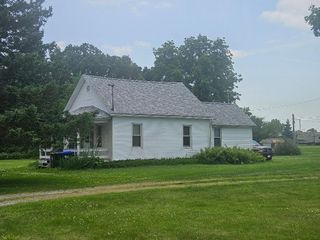 616 5th Avenue, Belle Plaine, IA 52208