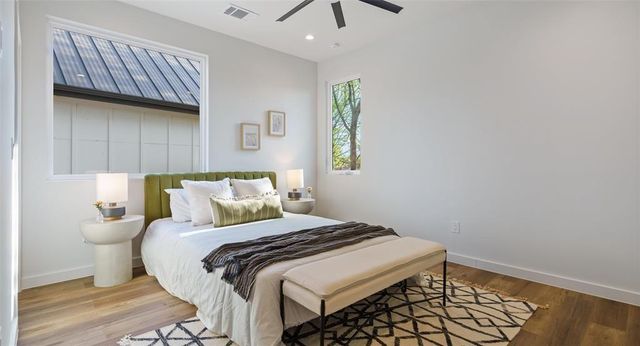 5506 Peppertree PKWY 2, Austin, TX 78744