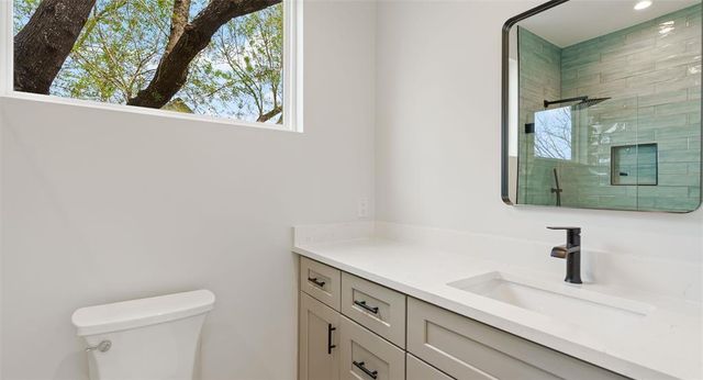 5506 Peppertree PKWY 2, Austin, TX 78744