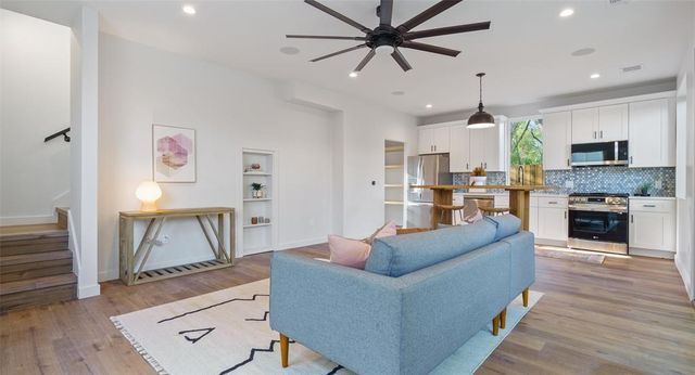 5506 Peppertree PKWY 2, Austin, TX 78744