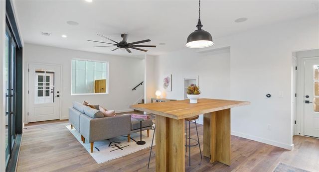 5506 Peppertree PKWY 2, Austin, TX 78744