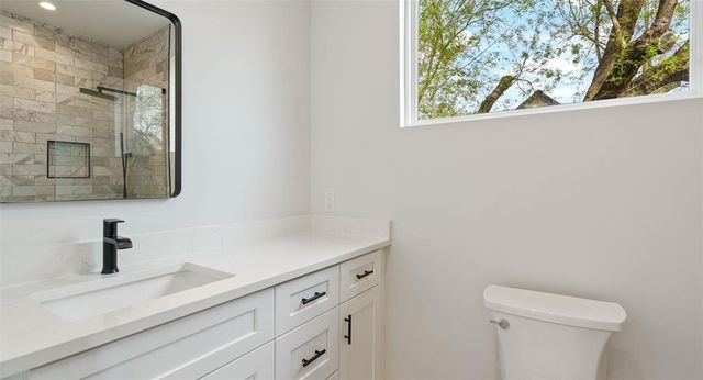 5506 Peppertree PKWY 2, Austin, TX 78744